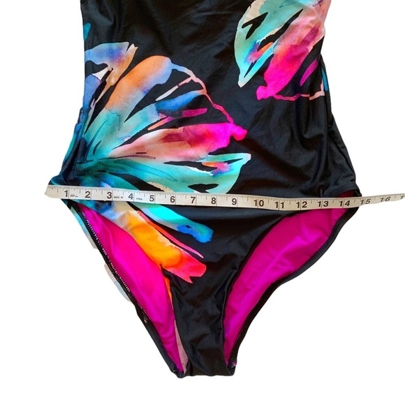 LA BLANCA One Shoulder One Piece Swimsuit! - Picture 5 of 7